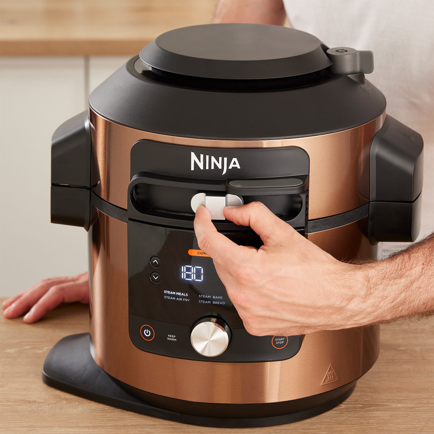 Copper 14 in 1 Multi Cooker OL650UKDBCP Black Friday Ninja UK